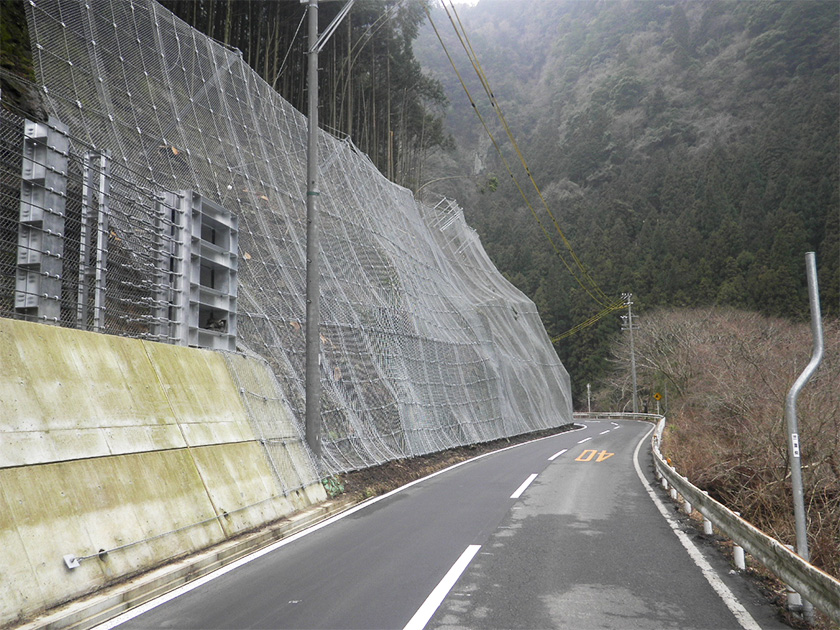 主要地方道名張曽爾線災害防除工事　写真