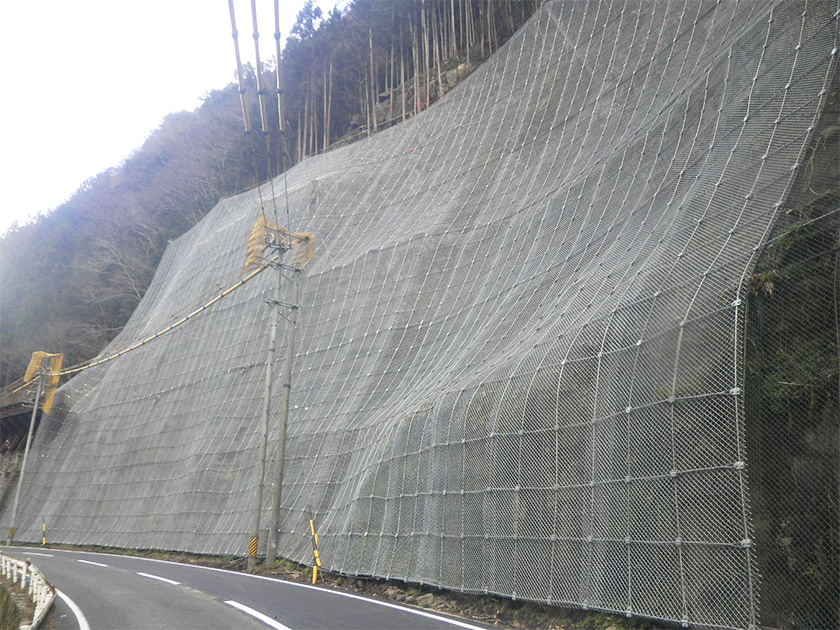 主要地方道名張曽爾線　災害対策推進（落石対策）工事　写真